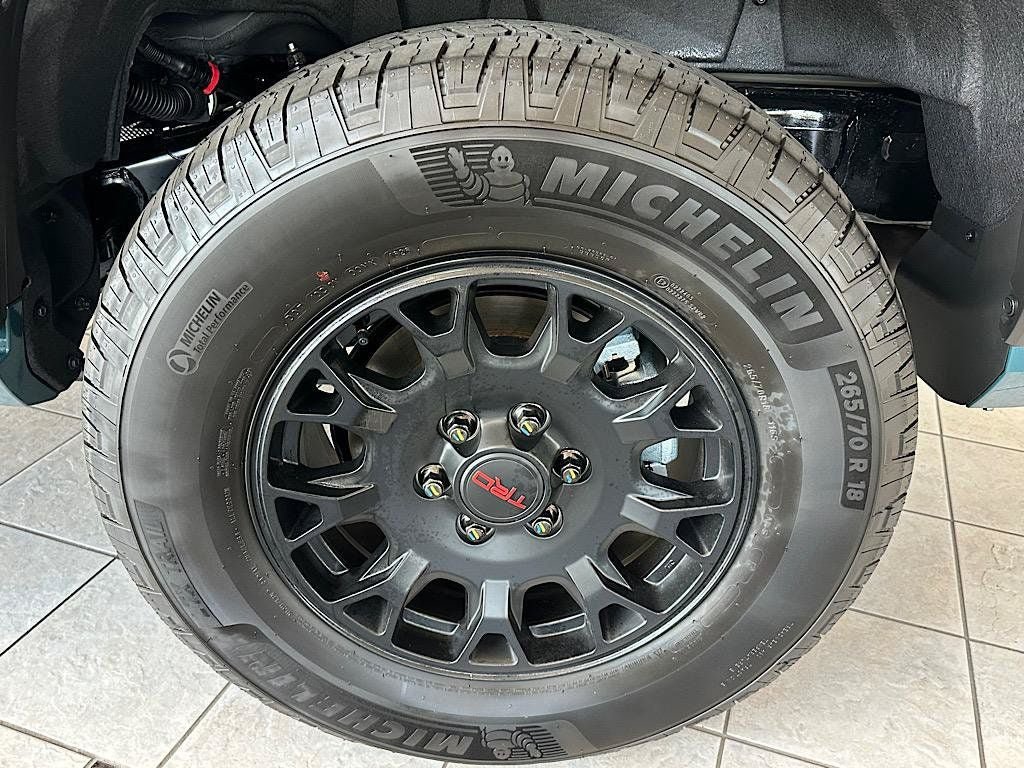 New 2026 Toyota 4Runner TRD Off-Road Premium AWD/4WD image 15