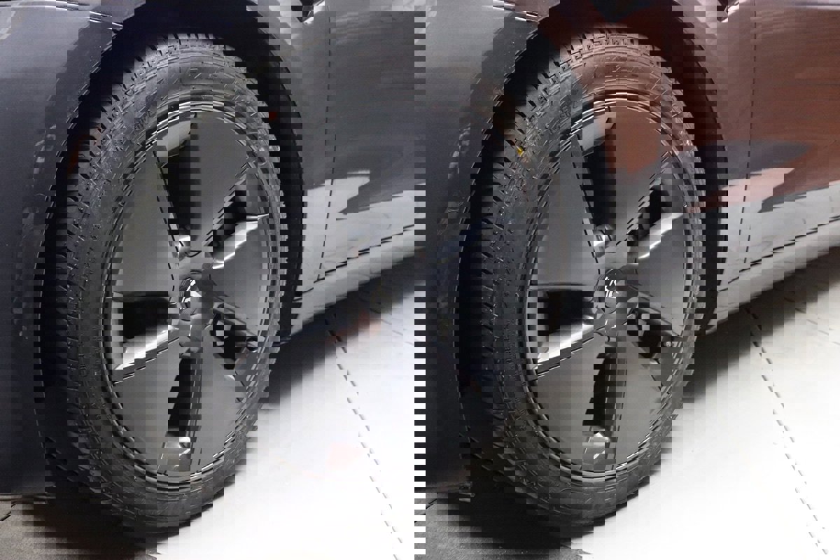 Used 2023 Tesla Model 3 Standard Range image 6