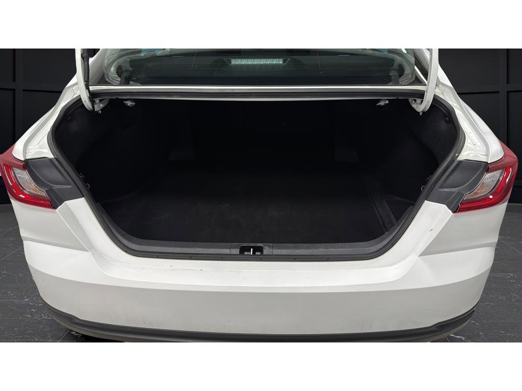Used 2025 Toyota Camry LE image 26