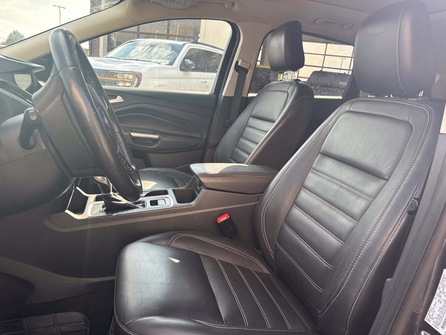 Used 2019 Ford Escape Titanium AWD/4WD image 17