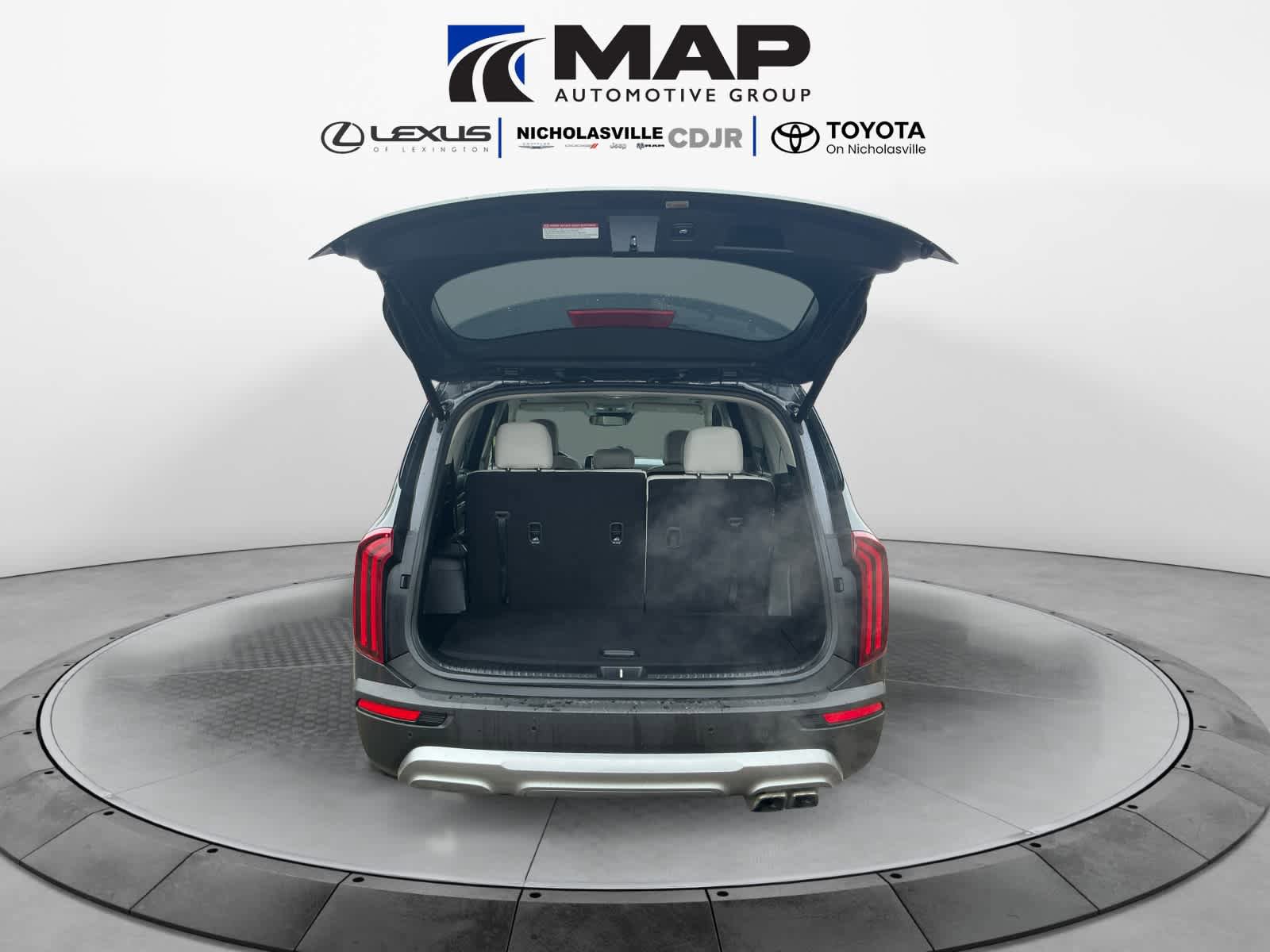 Used 2020 Kia Telluride EX AWD/4WD image 17