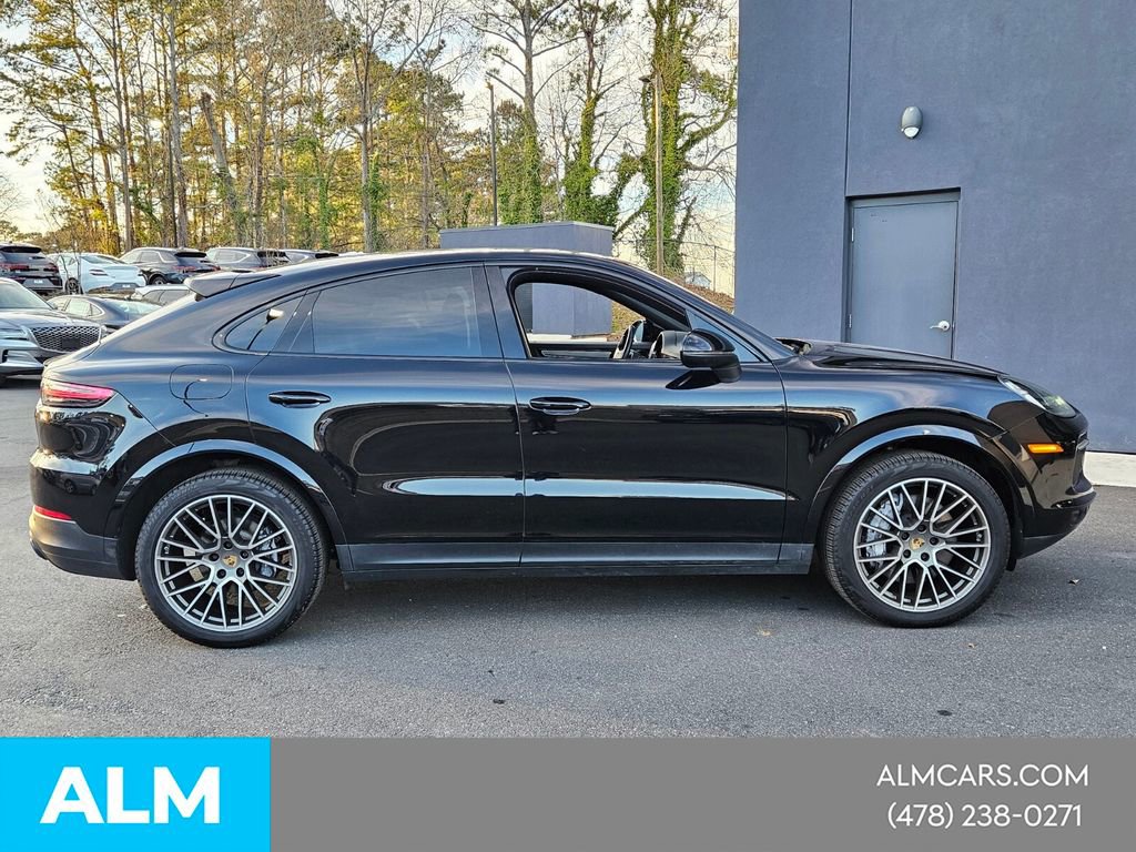 Used 2023 Porsche Cayenne Platinum Edition image 16