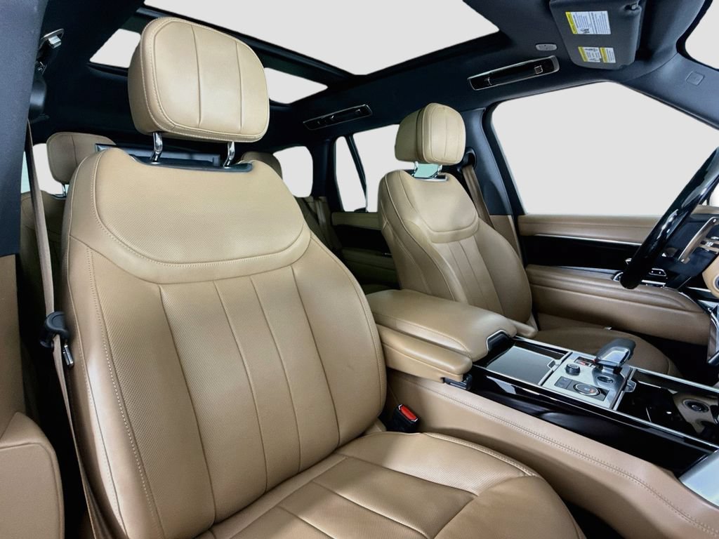 Used 2023 Land Rover Range Rover Autobiography AWD/4WD image 14
