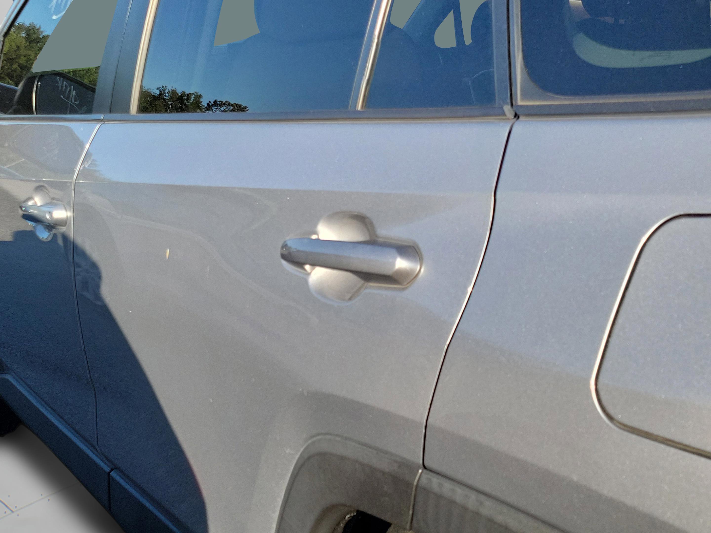 Used 2020 Toyota RAV4 XLE FWD image 26