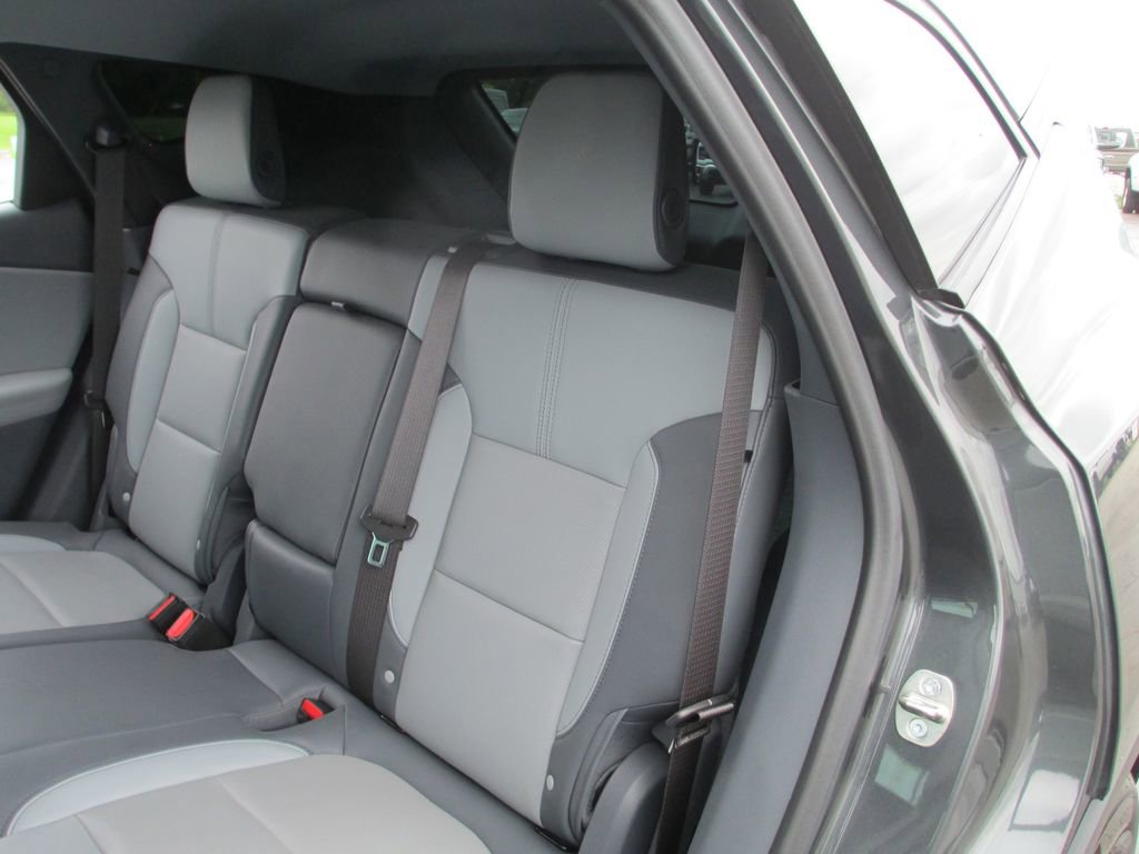 Used 2020 Chevrolet Blazer LT w/ Sound & Technology Package FWD image 21