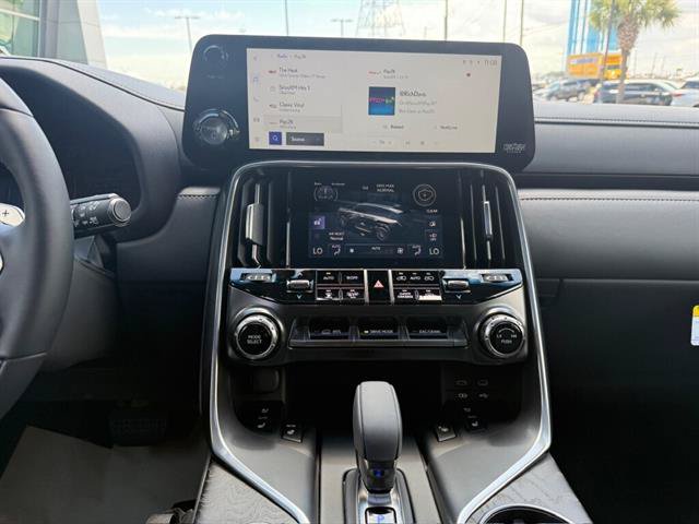 New 2026 Lexus LX 700h Luxury AWD/4WD image 15