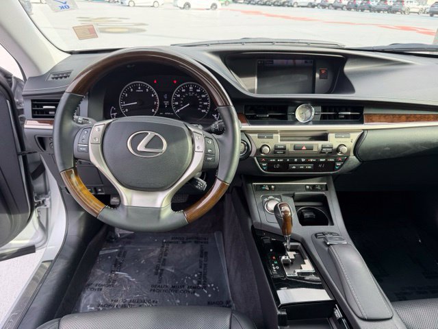Used 2015 Lexus ES 350 FWD image 12