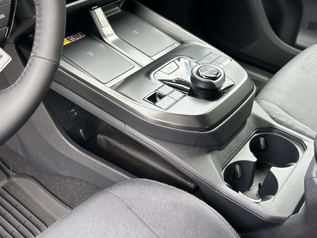 New 2026 Toyota C-HR AWD/4WD image 20