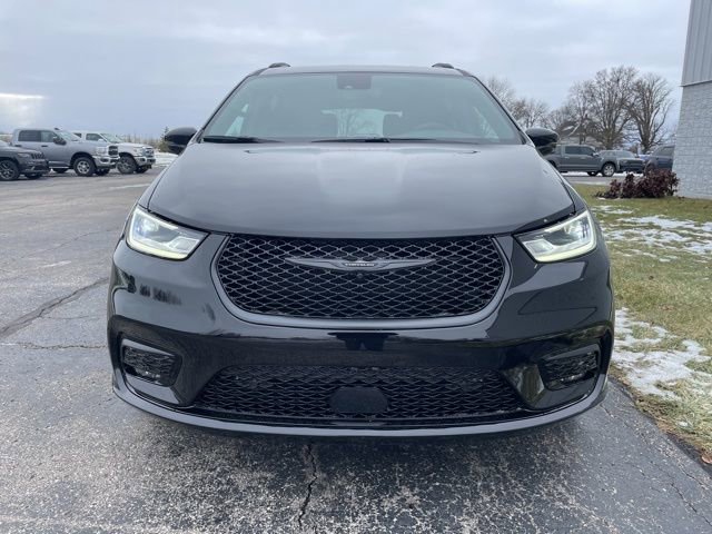 New 2026 Chrysler Pacifica Select w/ S Appearance Package image 6