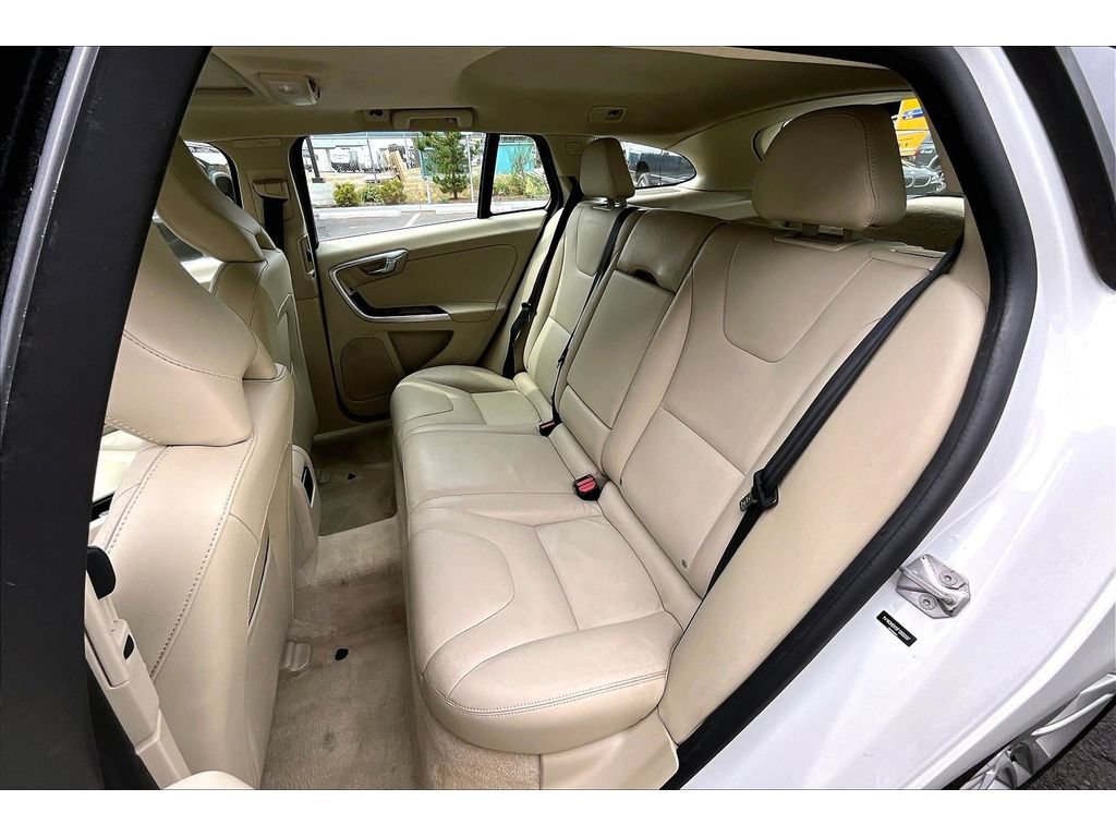 Used 2015 Volvo V60 T5 Premier FWD image 26