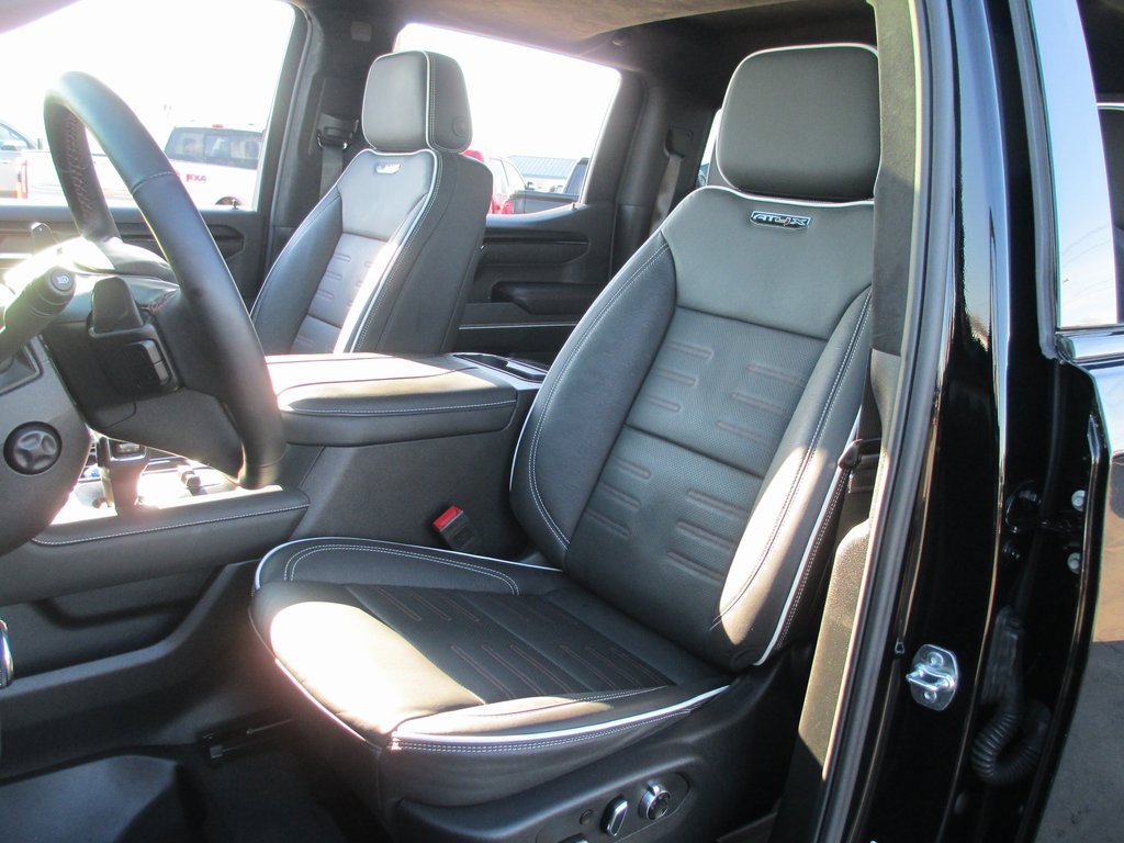 Certified 2025 GMC Sierra 1500 AT4X image 22