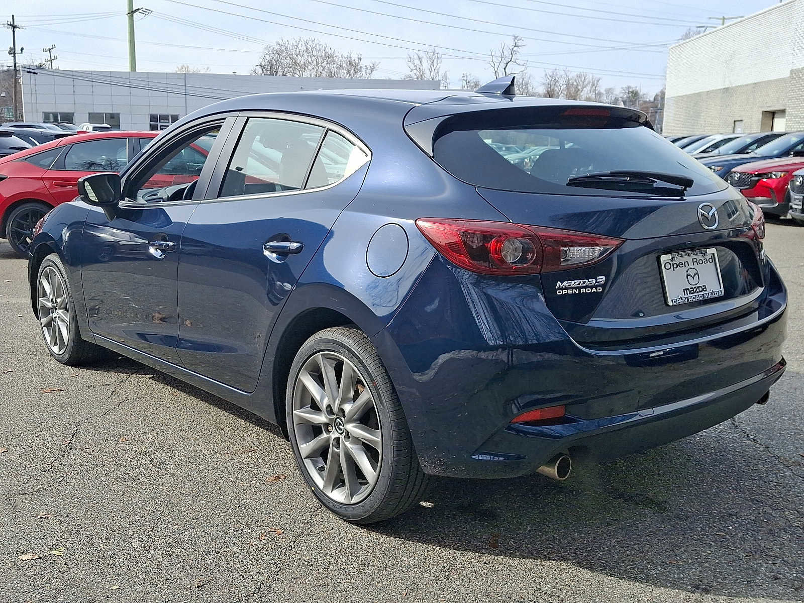 Used 2018 MAZDA MAZDA3 Grand Touring image 6