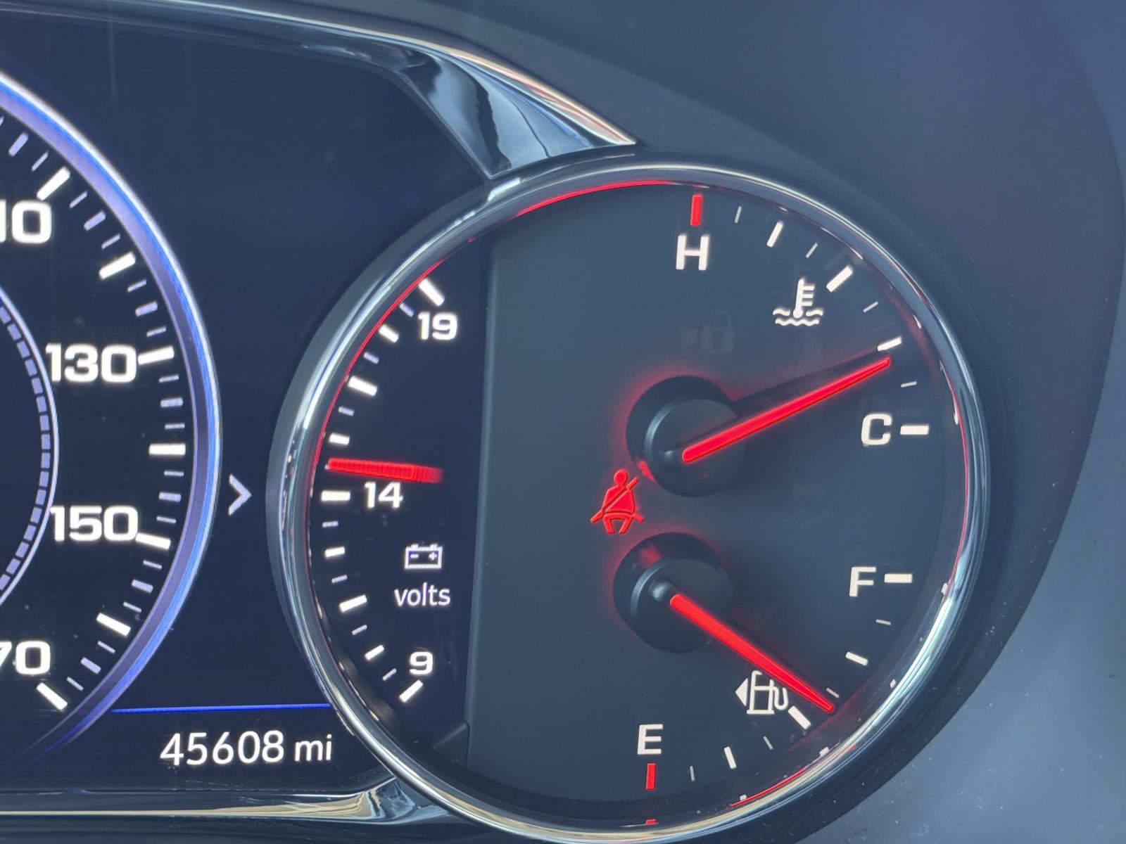 Used 2023 GMC Acadia Denali w/ Denali Ultimate Package image 19