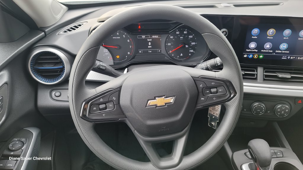 New 2026 Chevrolet Trax LS w/ LS Convenience Package FWD image 20