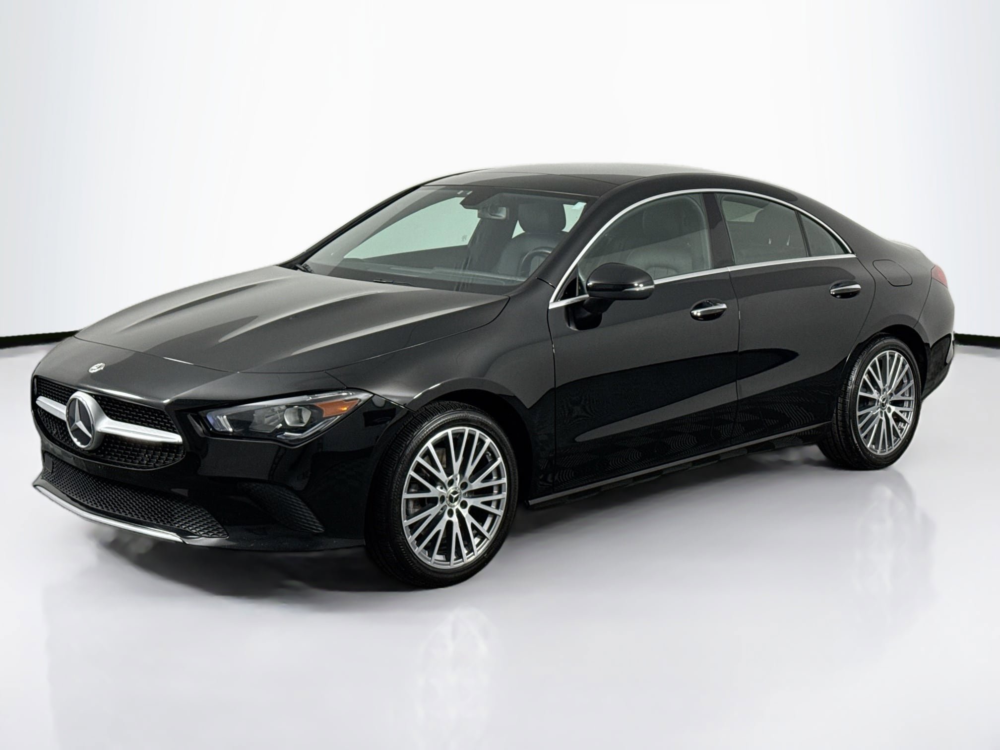 Used 2021 Mercedes-Benz CLA 250 4MATIC image 6