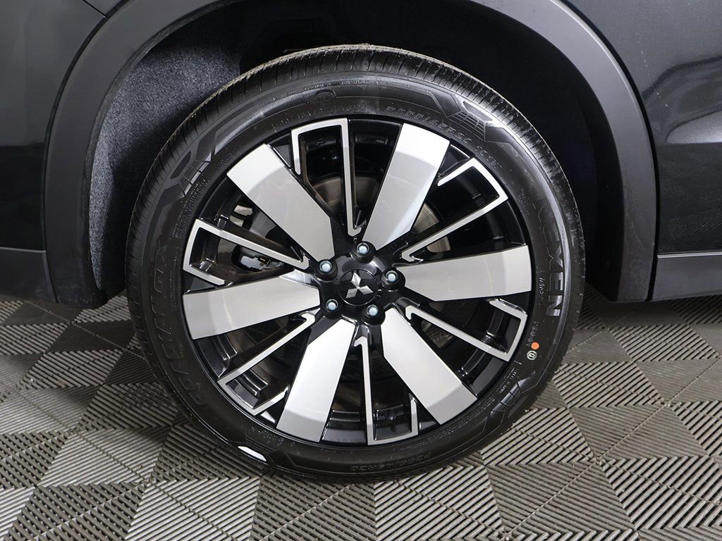 New 2026 Mitsubishi Outlander SE image 24