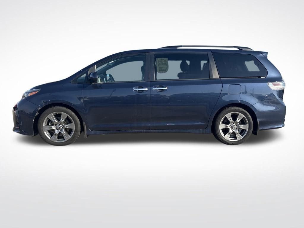 Used 2019 Toyota Sienna SE image 2