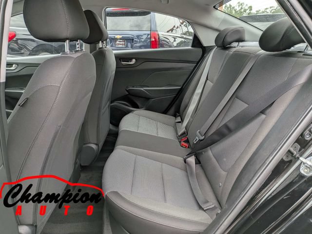 Used 2022 Hyundai Accent SEL FWD image 16