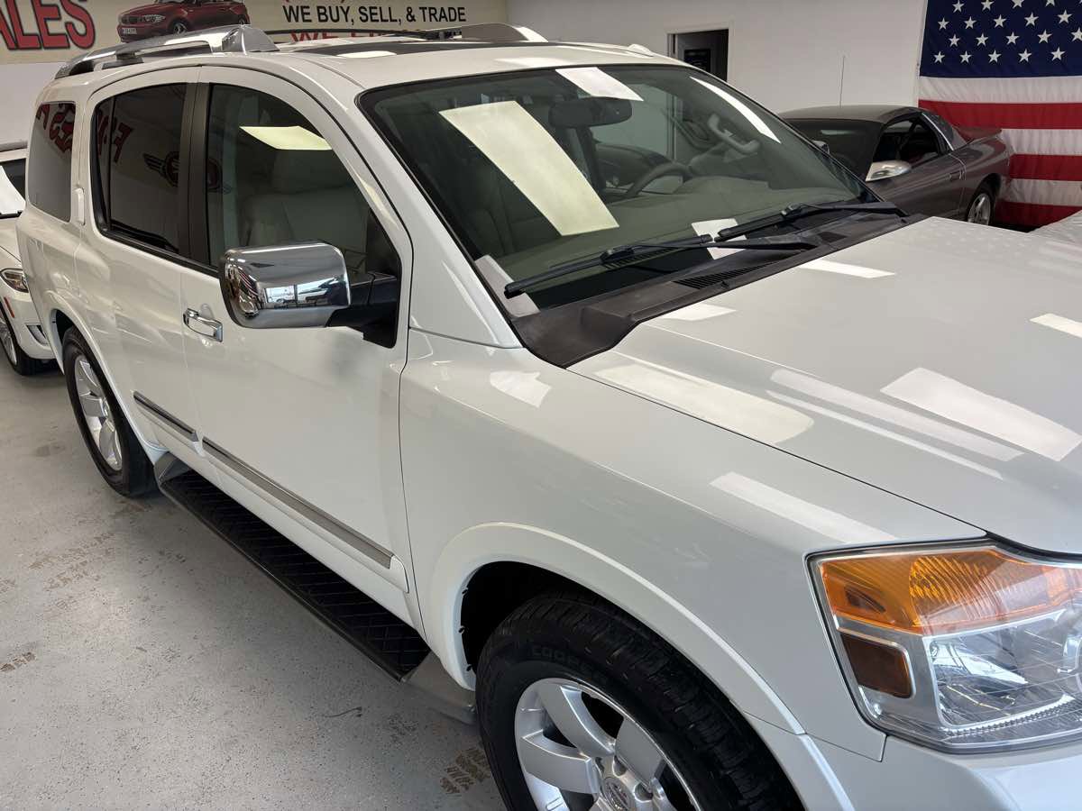 Used 2014 Nissan Armada SL w/ Moonroof Package RWD image 4