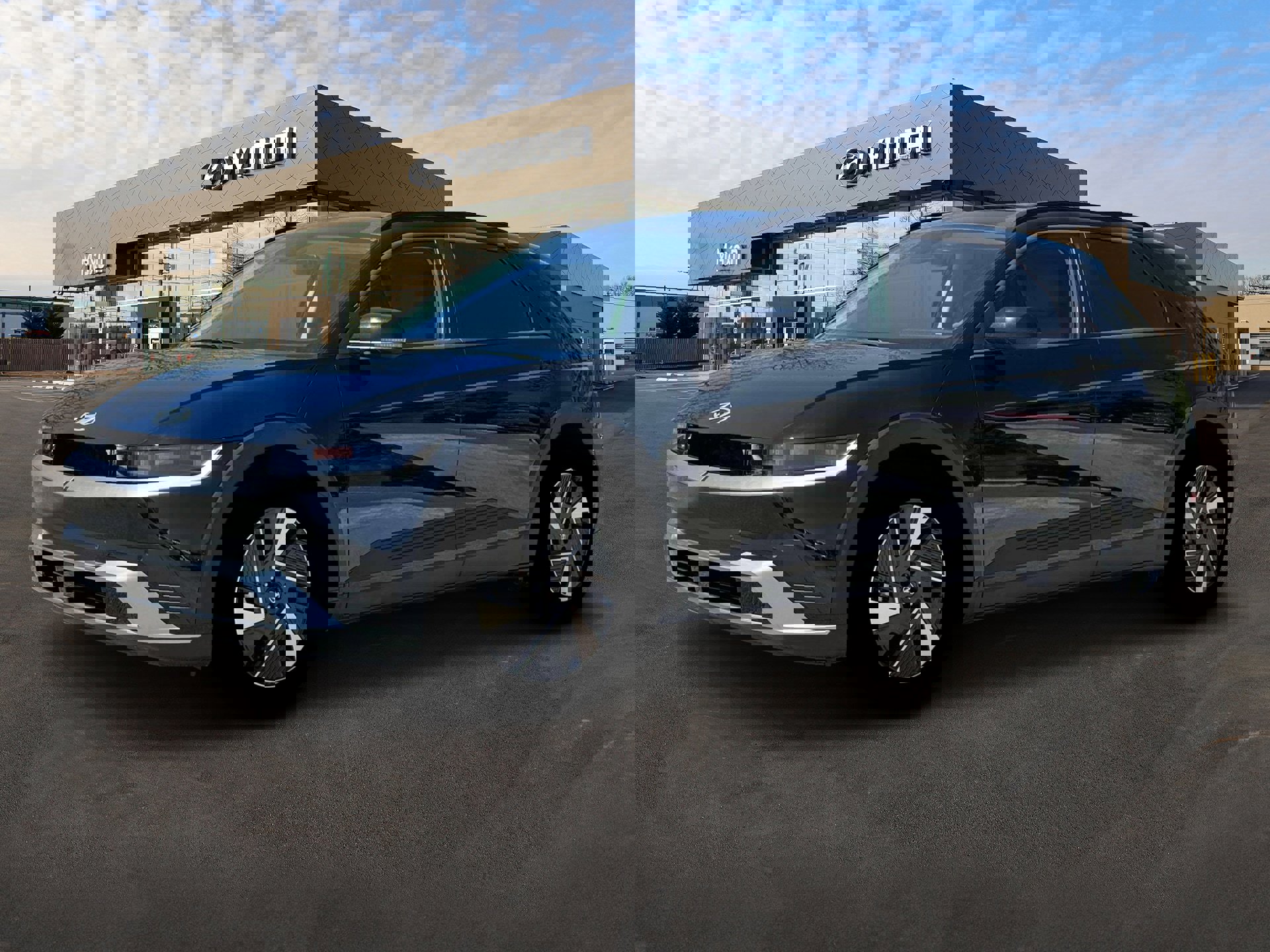 New 2026 Hyundai Ioniq 5 SEL image 2