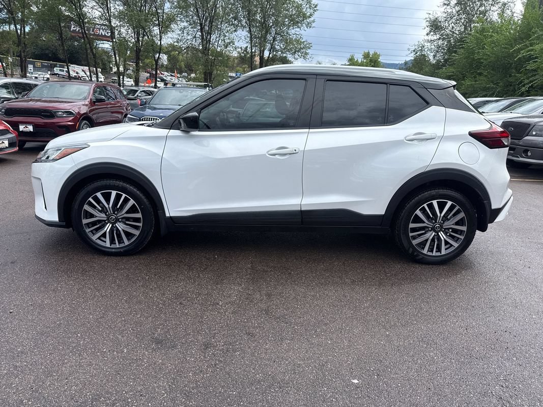 Used 2021 Nissan Kicks SV FWD image 4