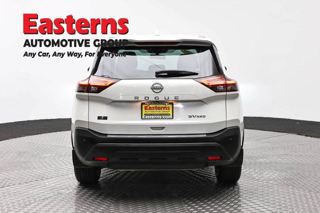 Used 2023 Nissan Rogue SV AWD/4WD image 6