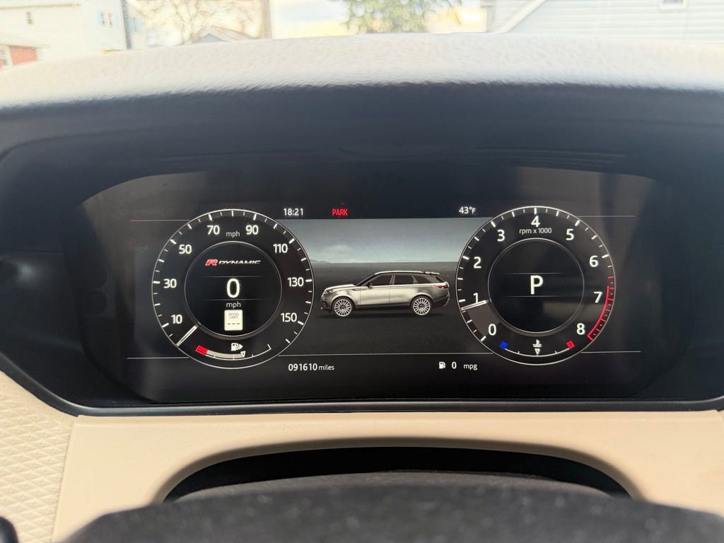 Used 2018 Land Rover Range Rover Velar R-Dynamic SE AWD/4WD image 16