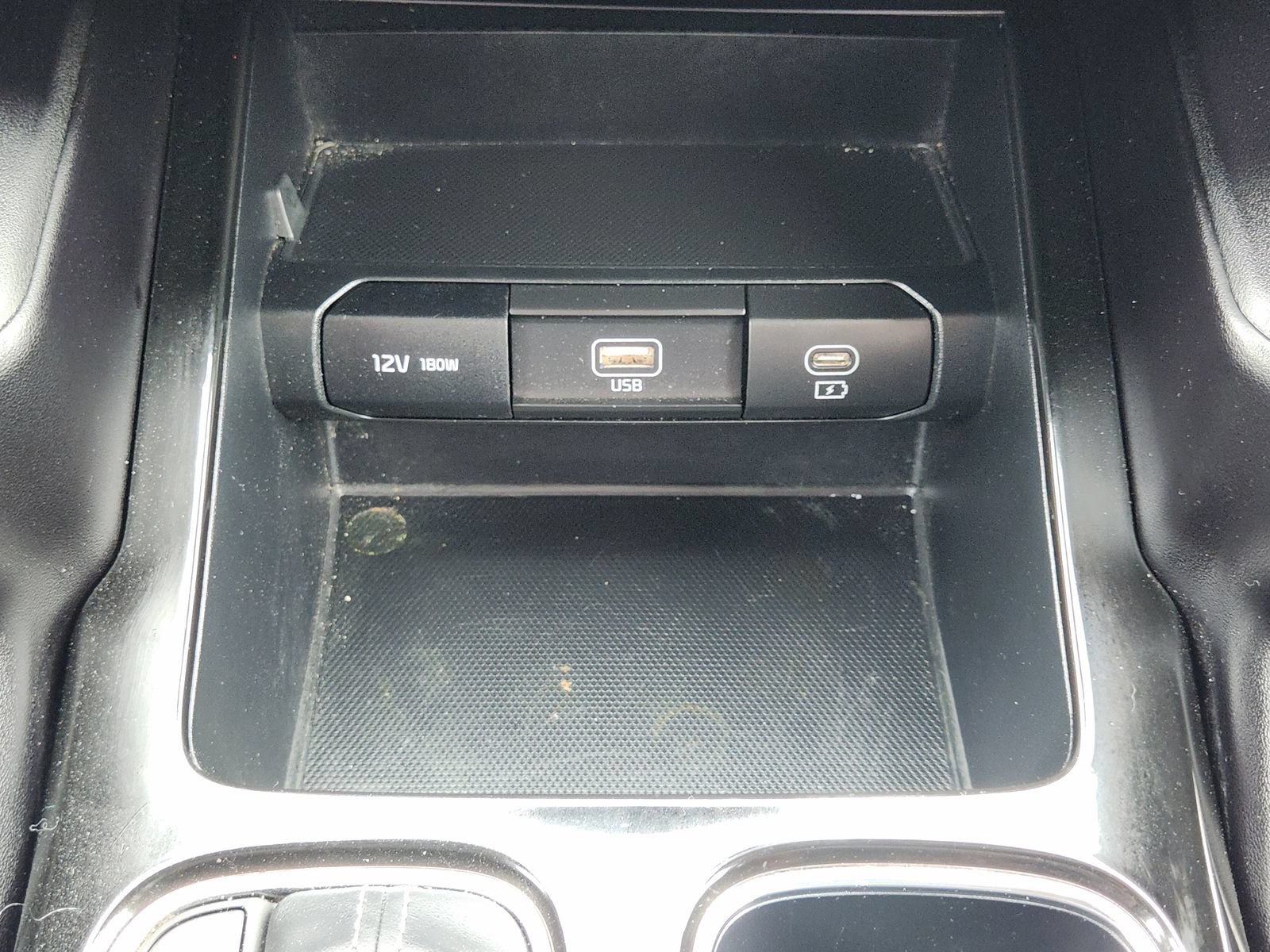 Used 2024 Kia Telluride LX FWD image 20