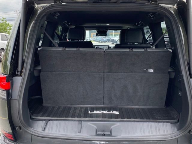 Used 2024 Lexus GX 550 w/ Accessory Package (2T) AWD/4WD image 7