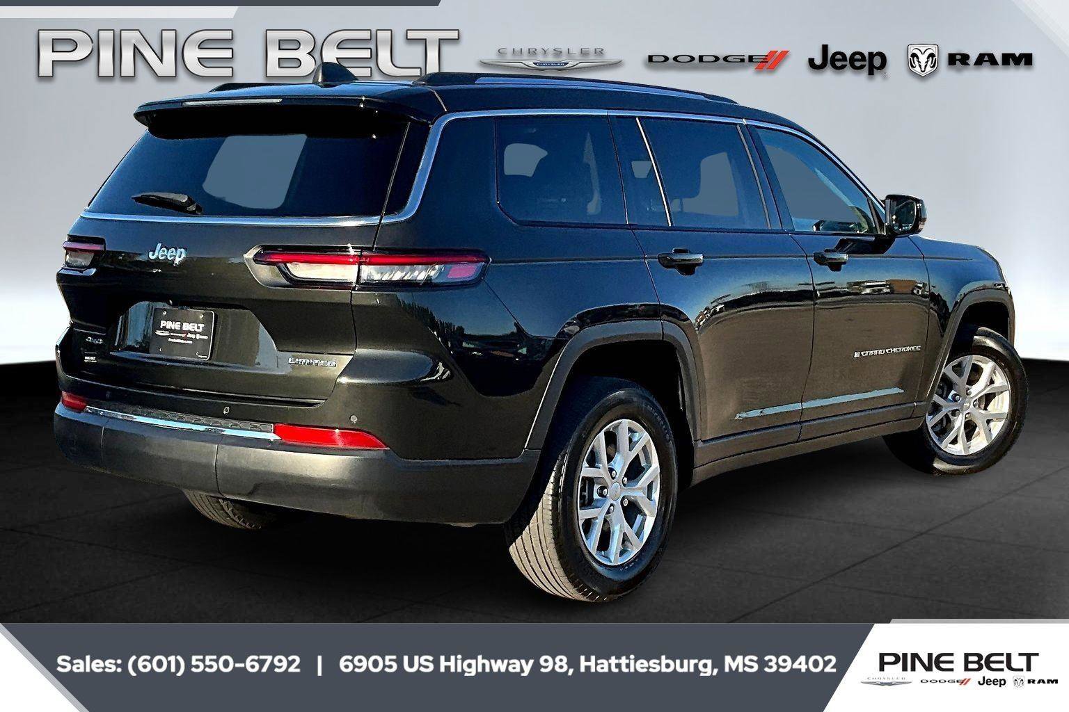 Used 2023 Jeep Grand Cherokee L Limited image 2