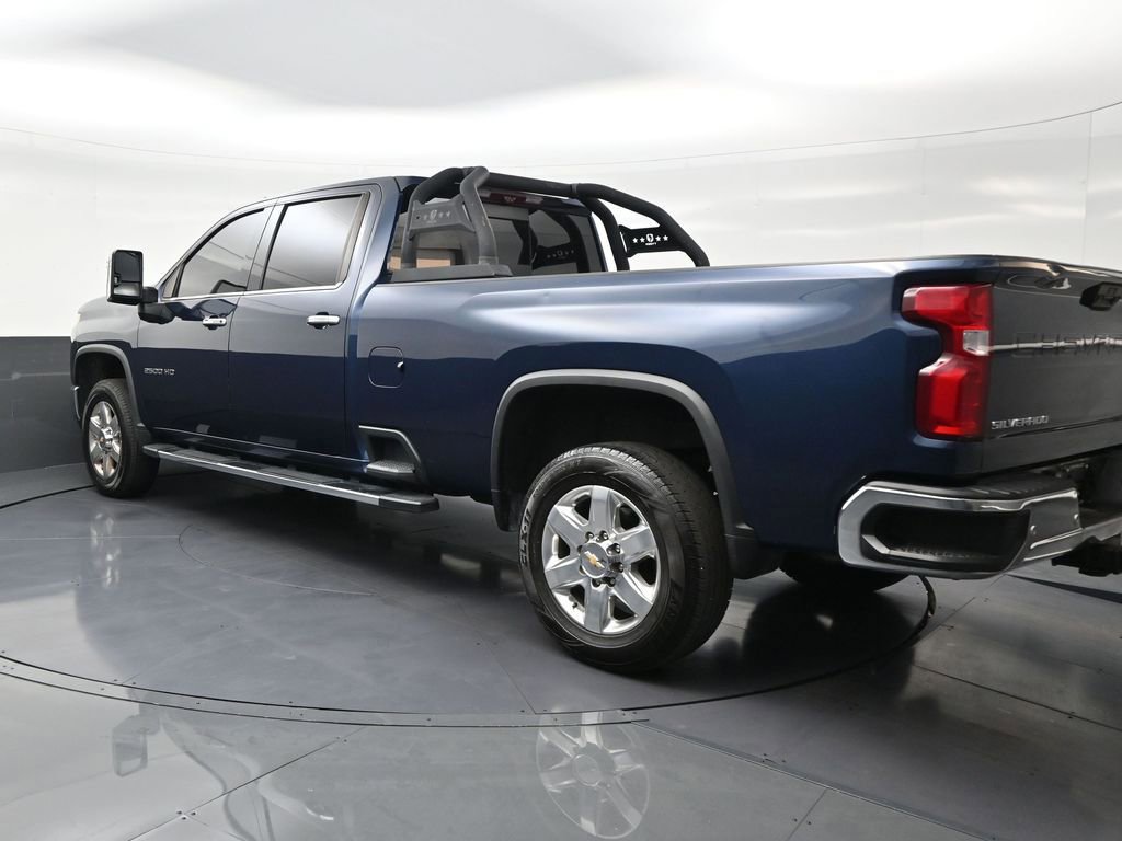 Used 2022 Chevrolet Silverado 2500 LTZ w/ LTZ Premium Package image 3