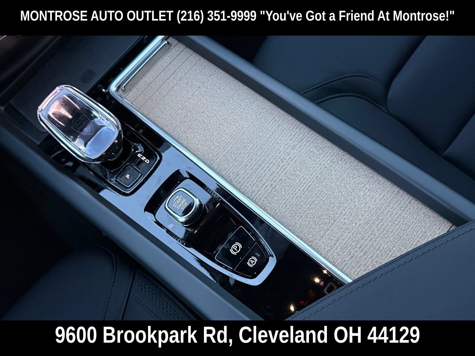 New 2026 Volvo XC60 T8 Plus w/ Climate Package PRO AWD/4WD image 29