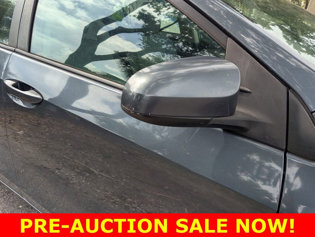 Used 2014 Toyota Corolla LE FWD image 11