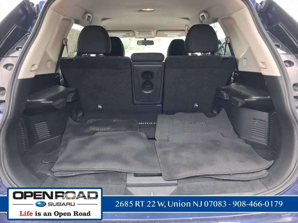 Used 2017 Nissan Rogue S w/ Appearance Package AWD/4WD image 48