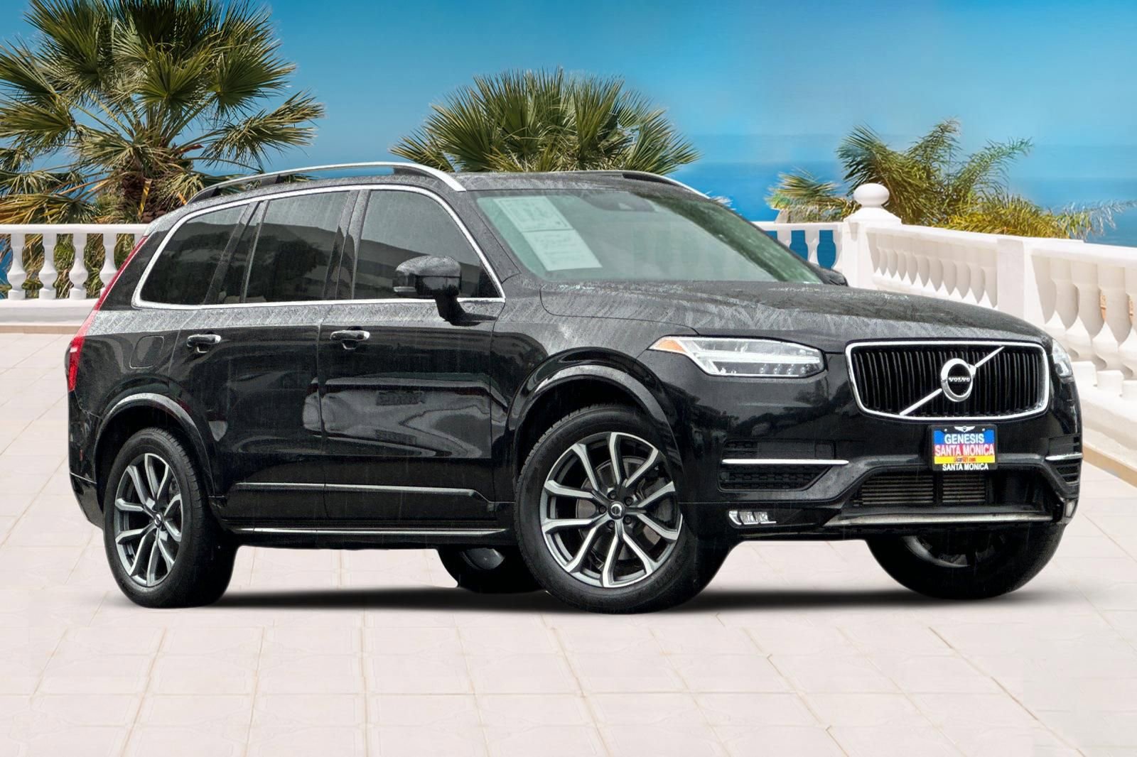 Used 2019 Volvo XC90 T5 Momentum image 2