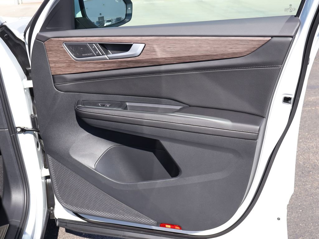 New 2026 Volkswagen Atlas SEL Premium R-Line image 16