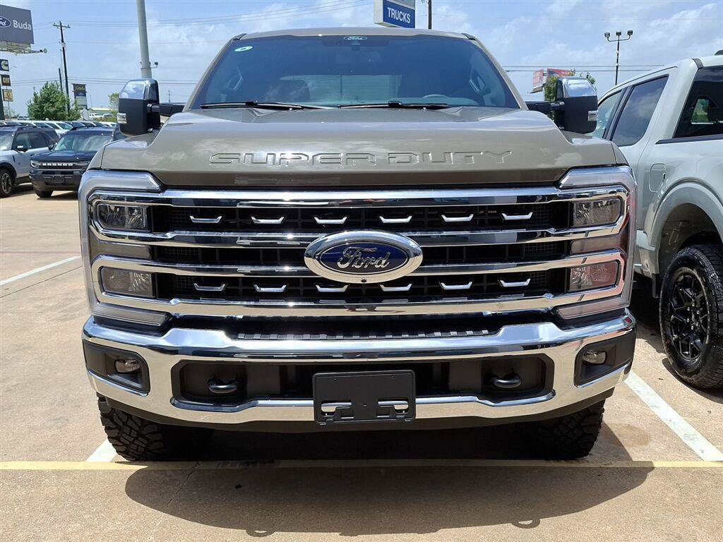 Used 2026 Ford F250 Lariat w/ Tremor Off-Road Package AWD/4WD image 5