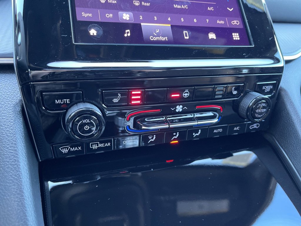 New 2025 Jeep Grand Cherokee L Altitude image 11