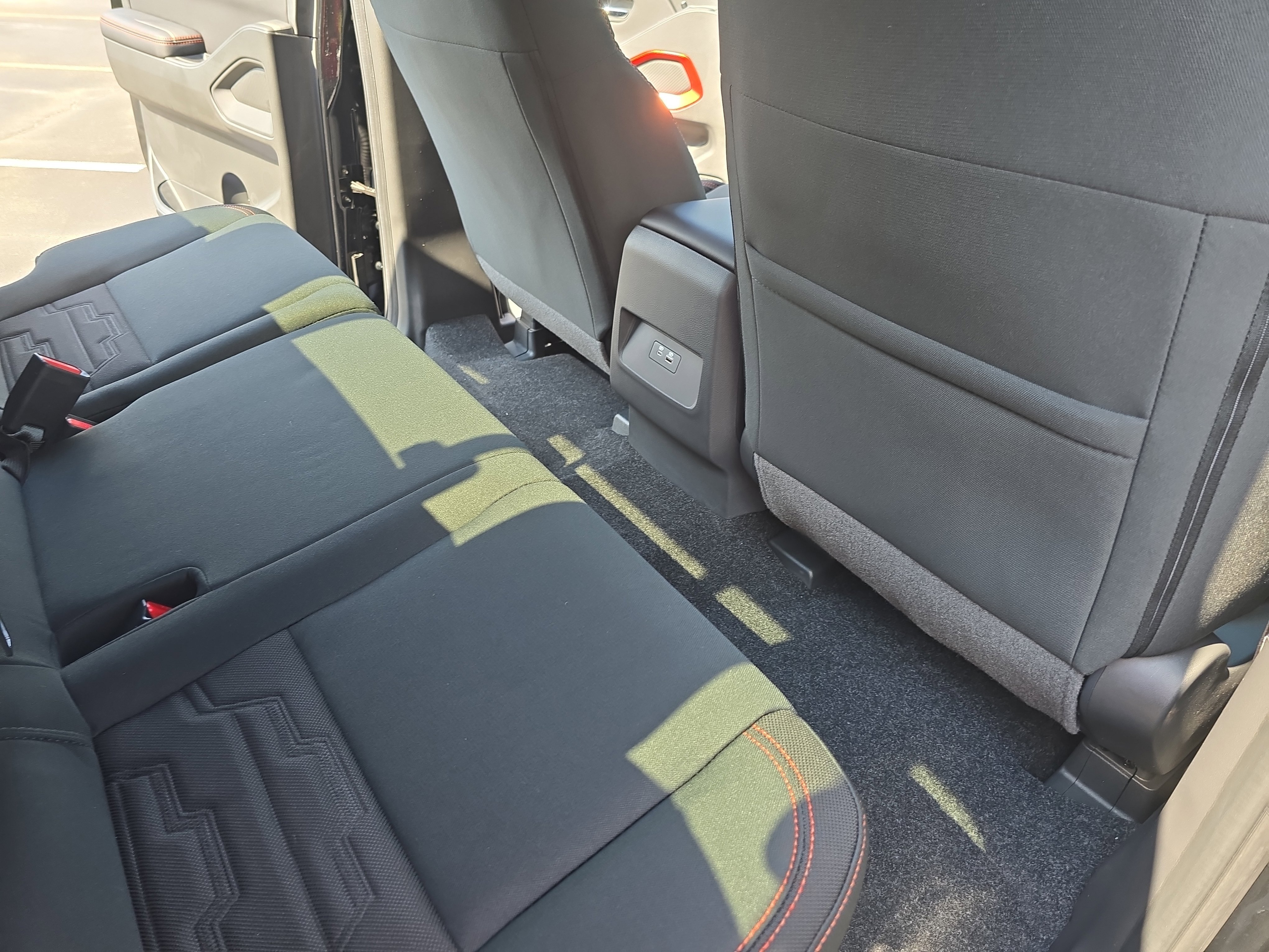 New 2025 Nissan Frontier PRO-4X w/ Interior Protection Package image 11