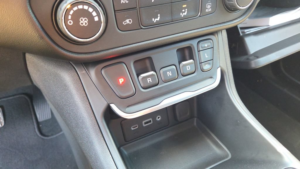 Used 2020 GMC Terrain SLE FWD image 17
