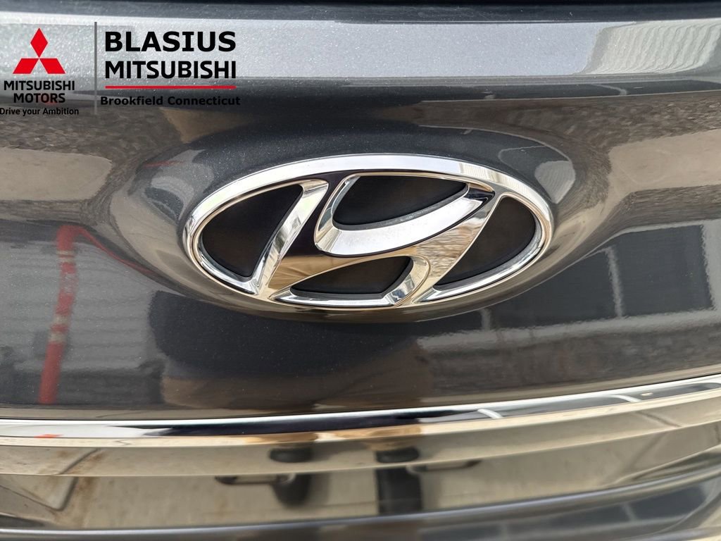 Used 2019 Hyundai Kona Limited image 36