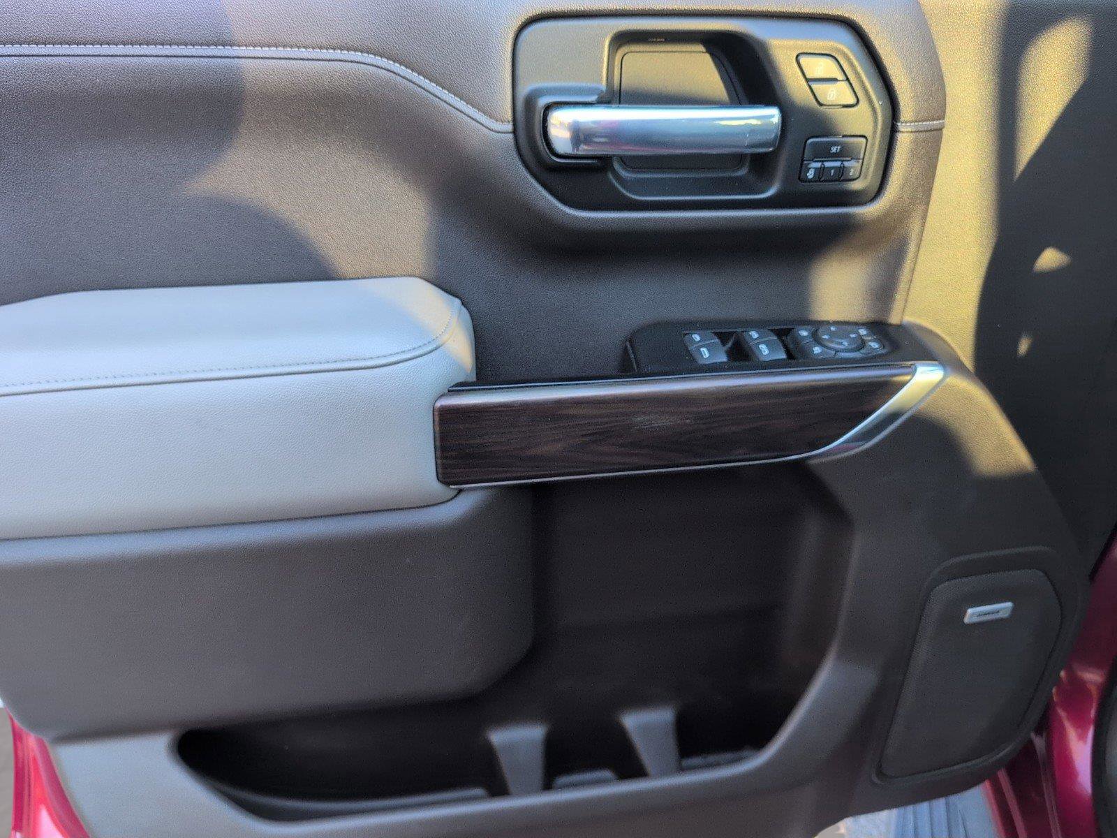 Used 2019 GMC Sierra 1500 SLT w/ SLT Premium Package image 16