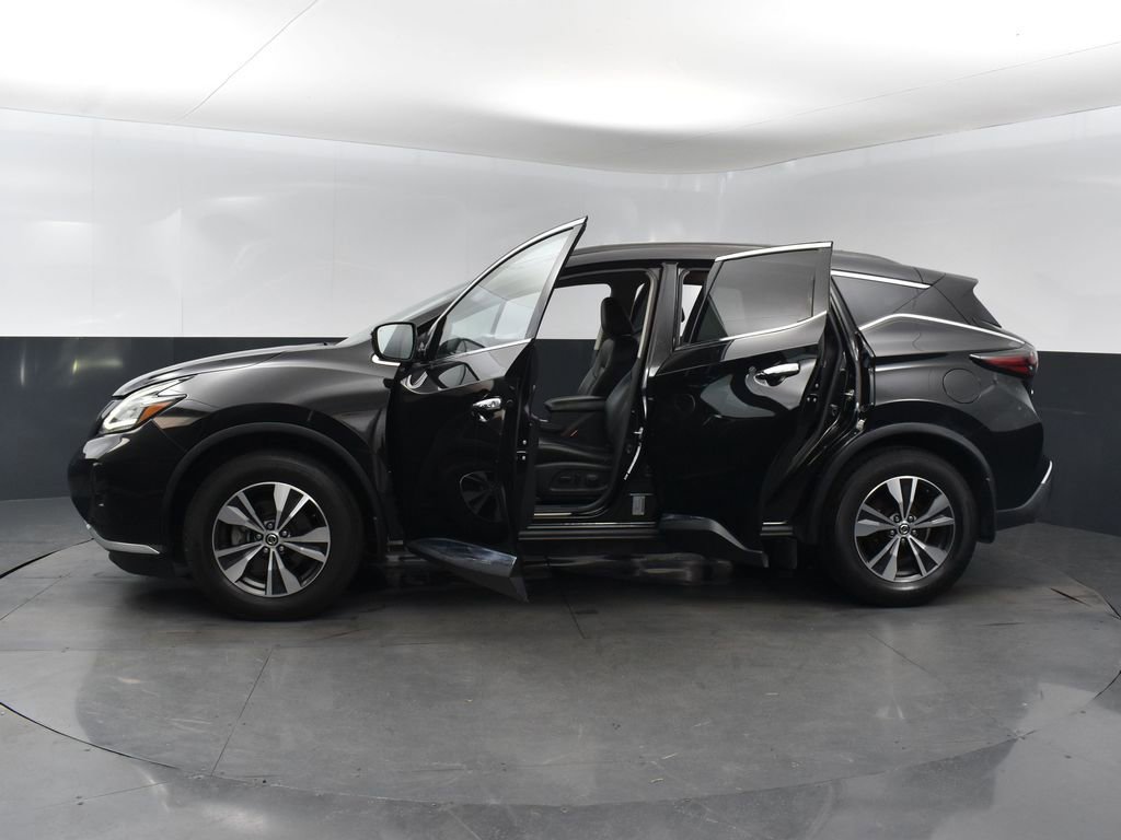 Used 2022 Nissan Murano SV w/ Cargo Package FWD image 2
