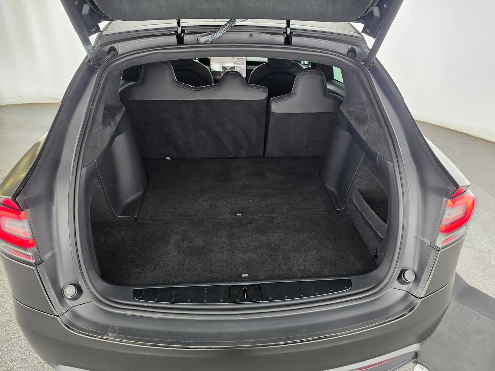 Used 2022 Tesla Model X AWD/4WD image 14