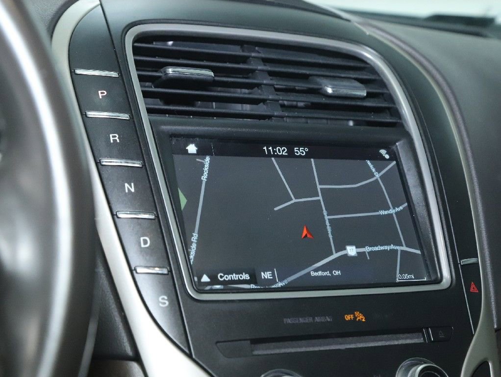 Used 2018 Lincoln MKX Reserve image 26