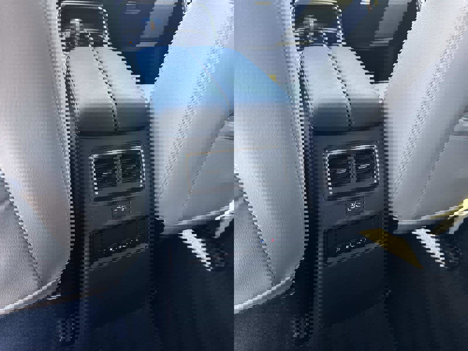 Used 2024 MAZDA CX-90 3.3 Turbo w/ Preferred Package image 17