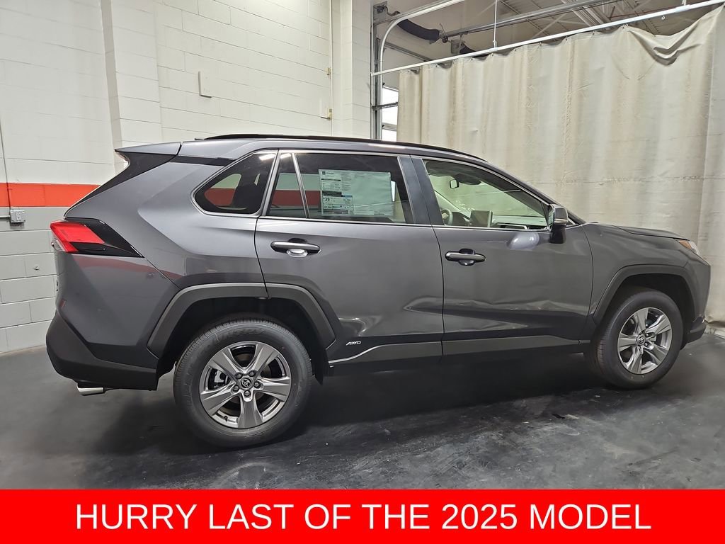 New 2025 Toyota RAV4 XLE image 9