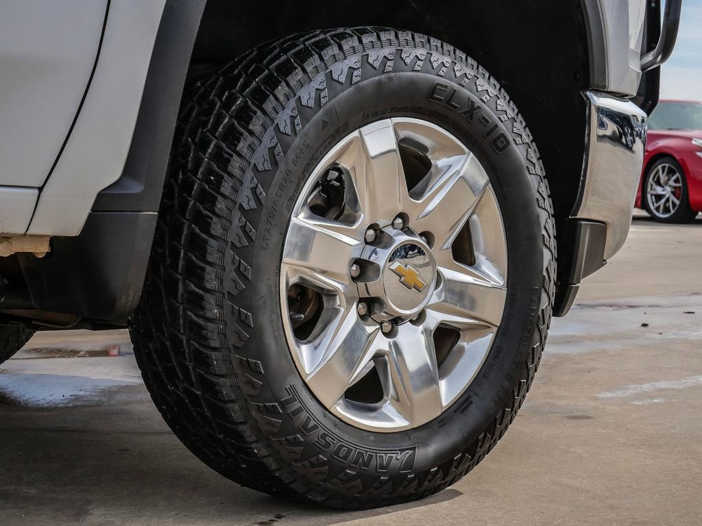 Used 2023 Chevrolet Silverado 2500 LT w/ Convenience Package image 9