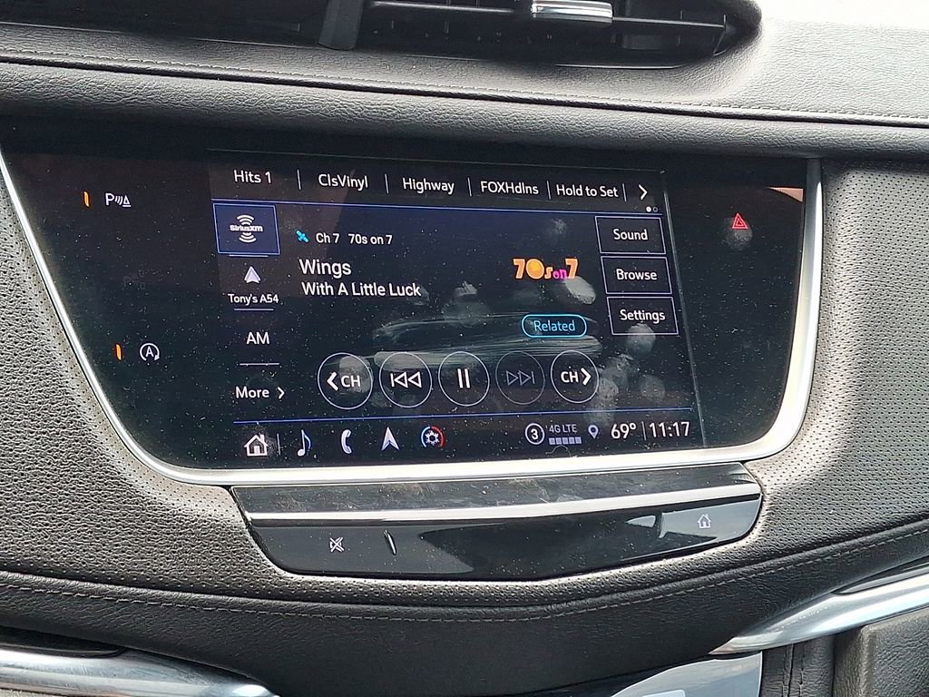Used 2022 Cadillac XT5 Premium Luxury AWD/4WD image 17