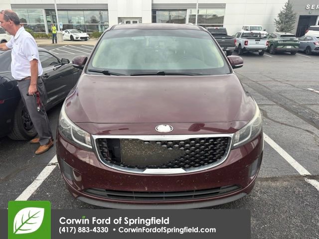 Used 2018 Kia Sedona LX w/ LX Essentials Premium Package image 2